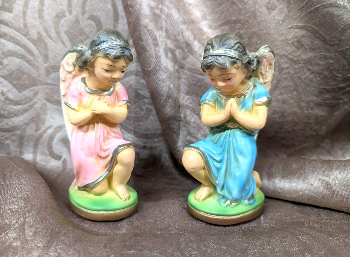 Vintage Adoring Angels Pair Statues 5"